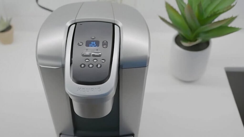 Using the Keurig K Elite