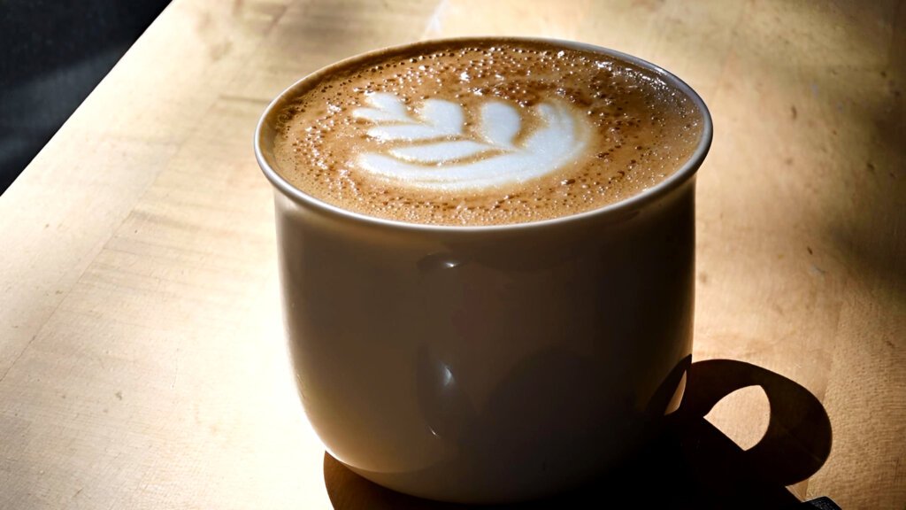 How Do You Make a Latte at Home